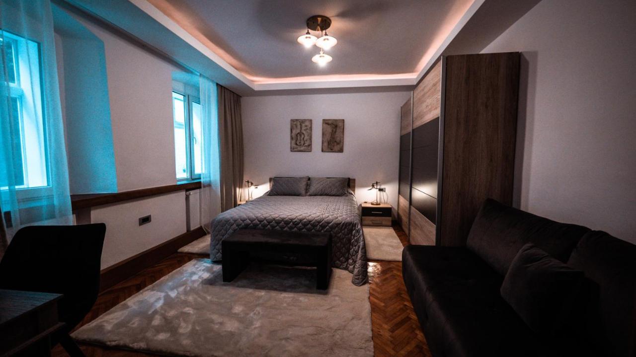 La Garcon * Brasov